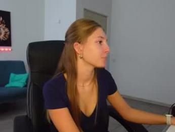 agelina_summer — Chaturbate stream photo (Sep 2026)