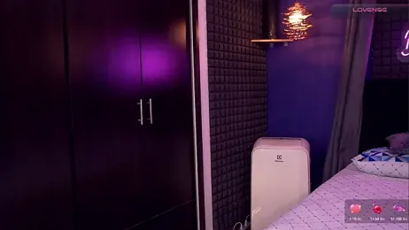 bull_vixen2001 — Stripchat stream photo (Mar 2026)