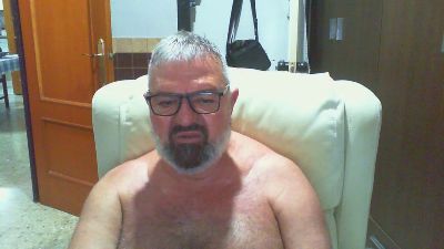 coluche3 — Cam4 stream photo (Jun 2026)