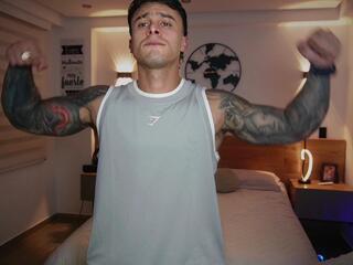 Belami Colton — flirt4freeでウェブカムモデルオンライン