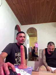 maxI_dick33 — stripchatでウェブカムモデルオンライン