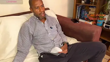 elmorenazost — Stripchat stream photo (Apr 2026)