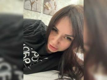Y_Leiki — Bongacams stream photo (Aug 2026)