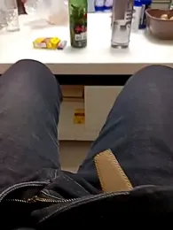 huzi518 — Stripchat stream photo (Feb 2026)