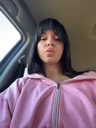 JulliaVegas — stripchatでウェブカムモデルオンライン