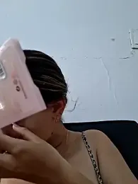 Ary-18 — Stripchat stream photo (Mar 2026)