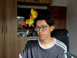 Alan Gonz — Flirt4free stream photo (Jun 2026)