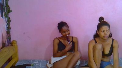 clitorinebi — Cam4 stream photo (Jun 2026)