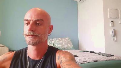 recoblue22cm — cam4でウェブカムモデルオンライン