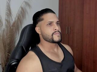 Pier Simons — flirt4free