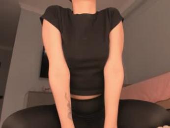 tinki_winkii — chaturbateでウェブカムモデルオンライン