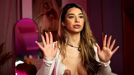 ItalianGirl — stripchatでウェブカムモデルオンライン