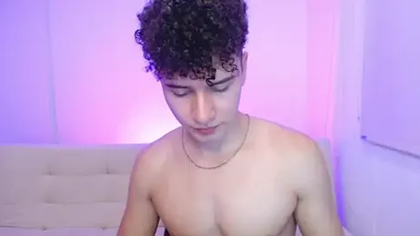 adrian_morelly — Stripchat stream photo (Apr 2026)