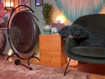 hugedickyogi — chaturbateでウェブカムモデルオンライン