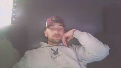 dylannielsen32 — cam4でウェブカムモデルオンライン