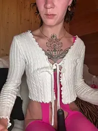 YourLittle_dream_ — Stripchat stream photo (Apr 2026)