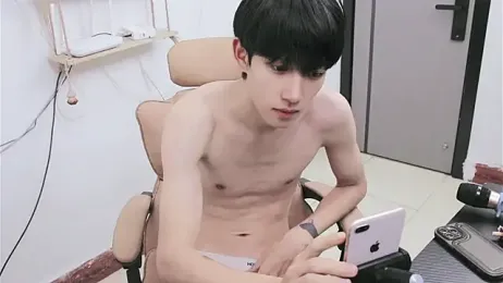 Ee_999 — stripchatでウェブカムモデルオンライン