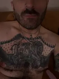 girthxcrisis — Stripchat stream photo (Jun 2026)