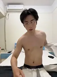 kissbaby-111 — stripchatでウェブカムモデルオンライン