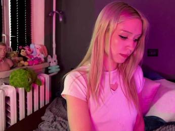 sexycute18 — Bongacams stream photo (Aug 2026)