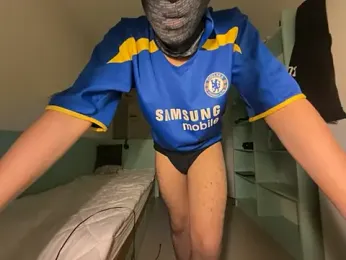 Rebeu_77 — Stripchat stream photo (Apr 2026)