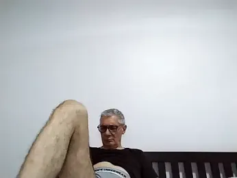 BIGUNCUTHARDCOCK — Stripchat stream photo (Mar 2026)