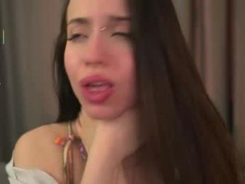 vivid_girls — Chaturbate stream photo (Apr 2026)