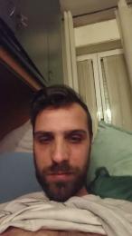 simo588 — Cam4 stream photo (Feb 2026)