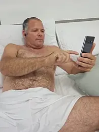 cubanitofeliz40 — Stripchat stream photo (Aug 2026)