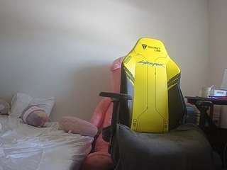 voyeurcam-sexy-little-ana-01 — camsoda