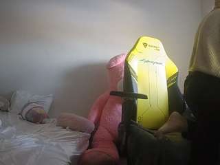 voyeurcam-sexy-little-ana-01 — Camsoda profile photo