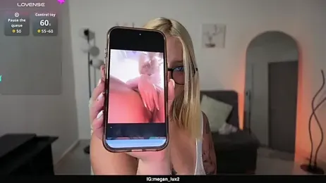 Megan_lu2 — Stripchat stream photo (Apr 2026)