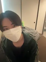 huto_0513 — Stripchat stream photo (Mar 2026)