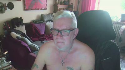 dirtyminds1 — Cam4 stream photo (Apr 2026)