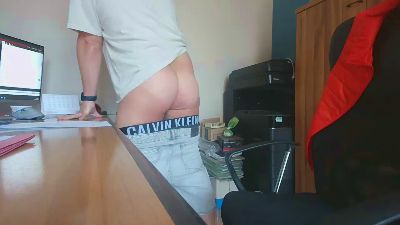 adam9987 — Cam4 stream photo (May 2026)