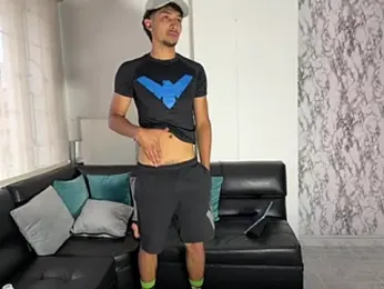 toritoga — stripchatでウェブカムモデルオンライン