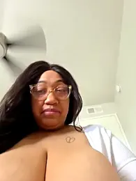 Adri-x — Stripchat stream photo (Oct 2025)