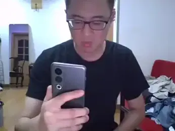taiwanboybigtop1069 — Stripchat stream photo (Oct 2025)