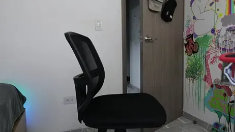 trieone — Stripchat stream photo (Feb 2026)