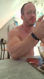 yumyum18 — cam4でウェブカムモデルオンライン