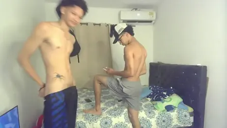 pocket_loversxxx — stripchatでウェブカムモデルオンライン