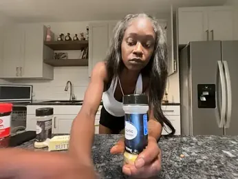 Zaythedancer — Stripchat stream photo (May 2026)