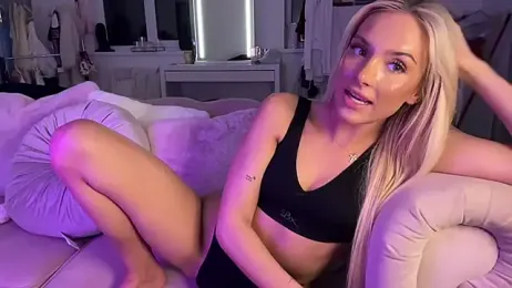 Naughtyblondex — Stripchat stream photo (Apr 2026)