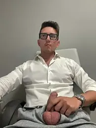 masterboss_ — Stripchat stream photo (Aug 2026)