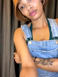 xxx_Qutie — Stripchat stream photo (May 2023)