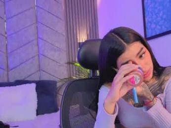 alicee_0 — Chaturbate stream photo (Jul 2025)