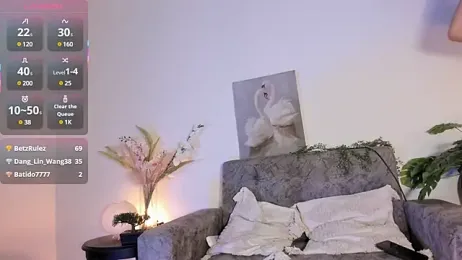 Venux___ — Stripchat stream photo (Aug 2025)