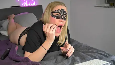 Sissy-Bee — Stripchat stream photo (Aug 2025)