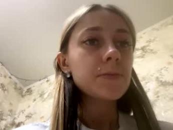 viktoria9898 — Chaturbate stream photo (Jun 2026)