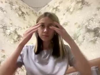 viktoria9898 — Chaturbate stream photo (Jun 2026)
